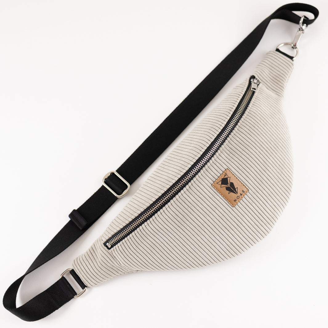 Bauchtasche CORD Greige Size L - vegan und handgefertigt in Berlin | NOAS
