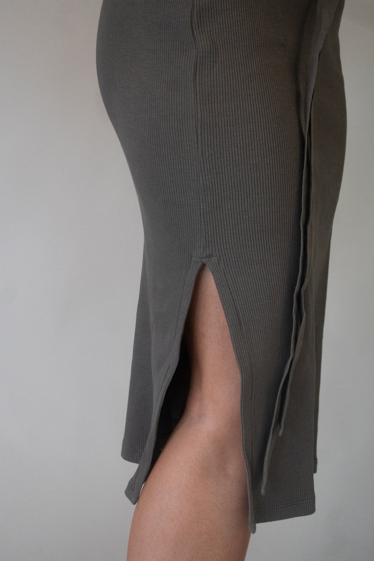 Kleid "Bella" aus Bio-Baumwolle - Olive