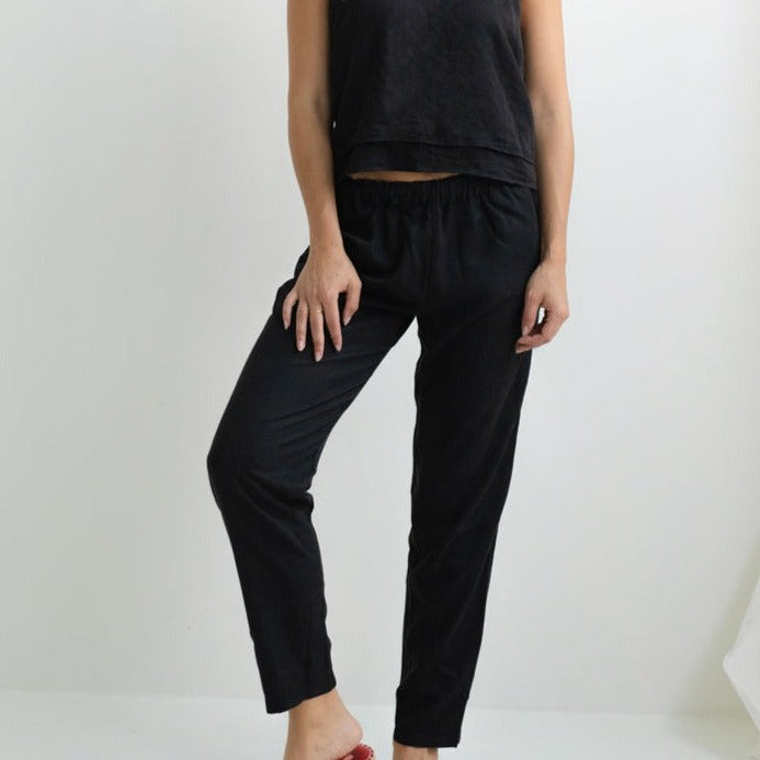 Tapered Hose MATHILDA aus Tencel - Schwarz