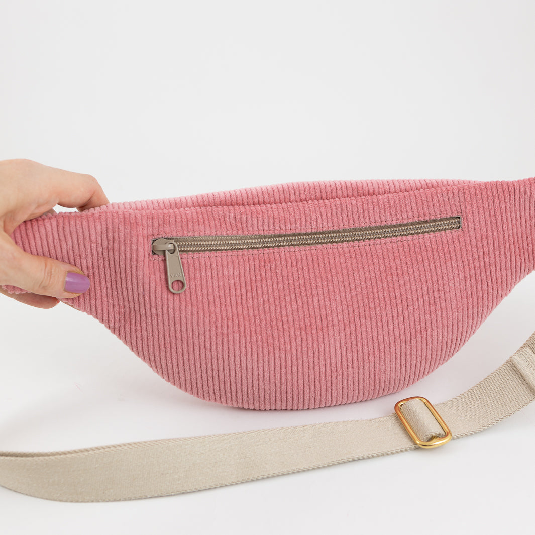 Bauchtasche Cord Bubblegum Size M - vegan und handgefertigt in Berlin | NOAS