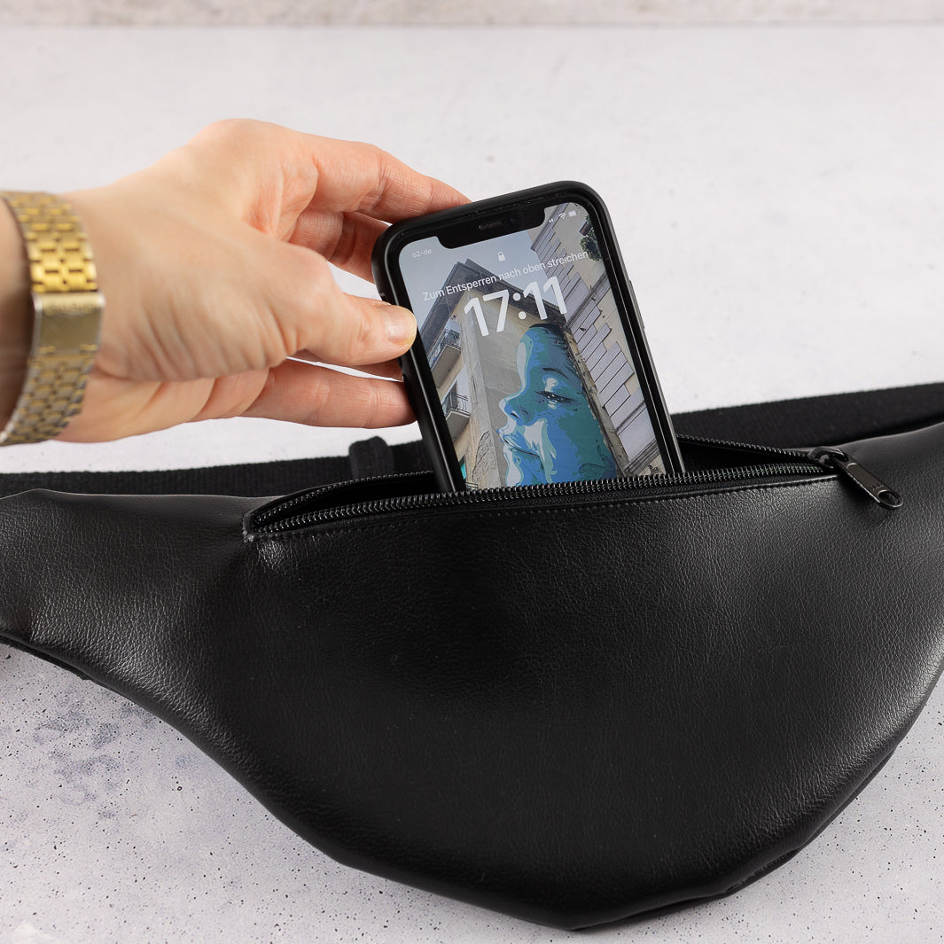 Bauchtasche Rainbow Kork Schwarz Size L - vegan und handgefertigt in Berlin | NOAS