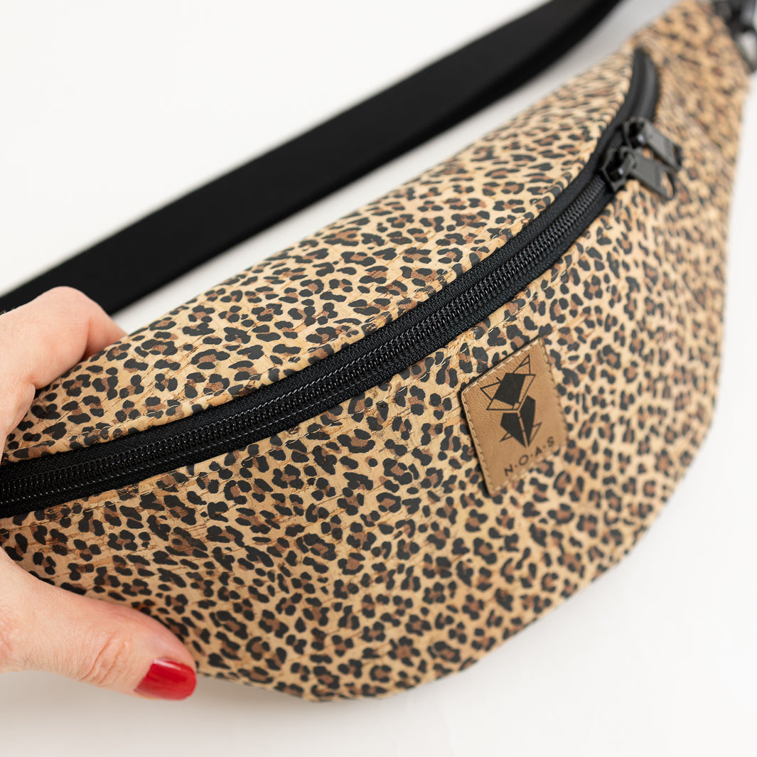 Bauchtasche Kork LEO Size M - vegan und handgefertigt in Berlin | NOAS