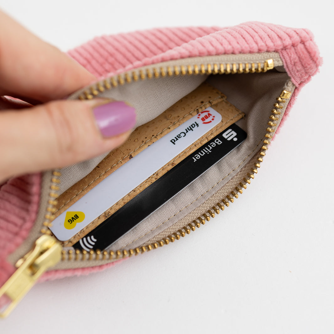 Bauchtasche Cord Bubblegum Size M - vegan und handgefertigt in Berlin | NOAS