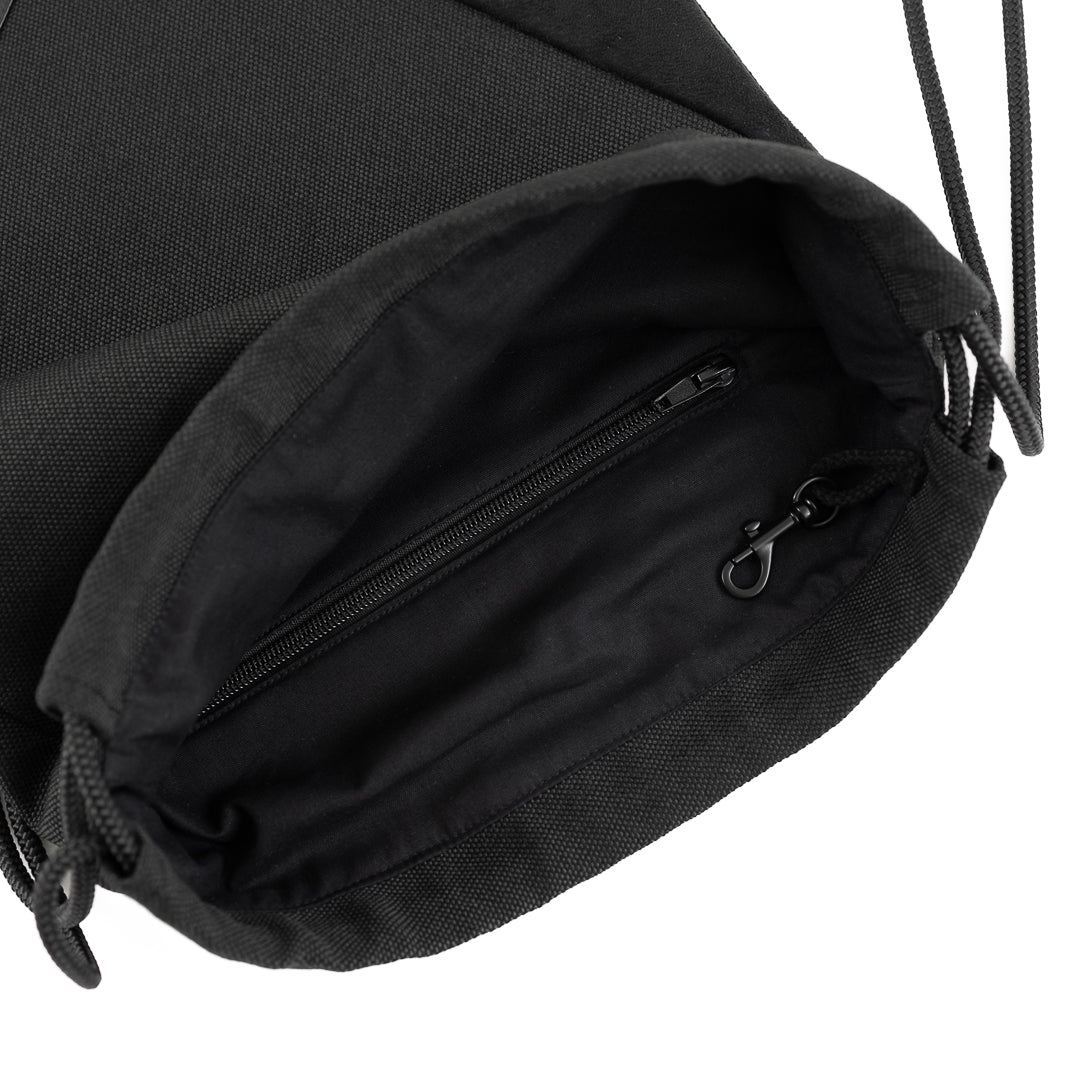 Turnbeutel Dreiecke Canvas All Black - vegan und handgefertigt in Berlin | NOAS