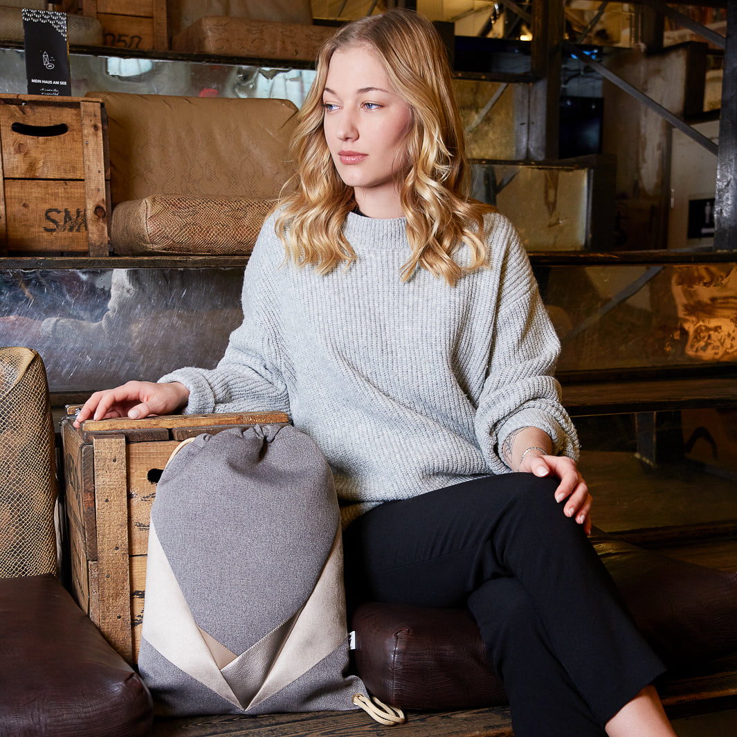 Turnbeutel Dreiecke Canvas All Black - vegan und handgefertigt in Berlin | NOAS