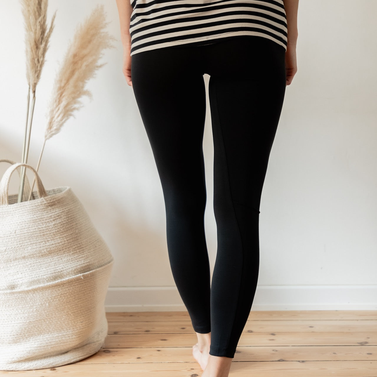 Leggings aus Tencel schwarz simply love it Rückansicht