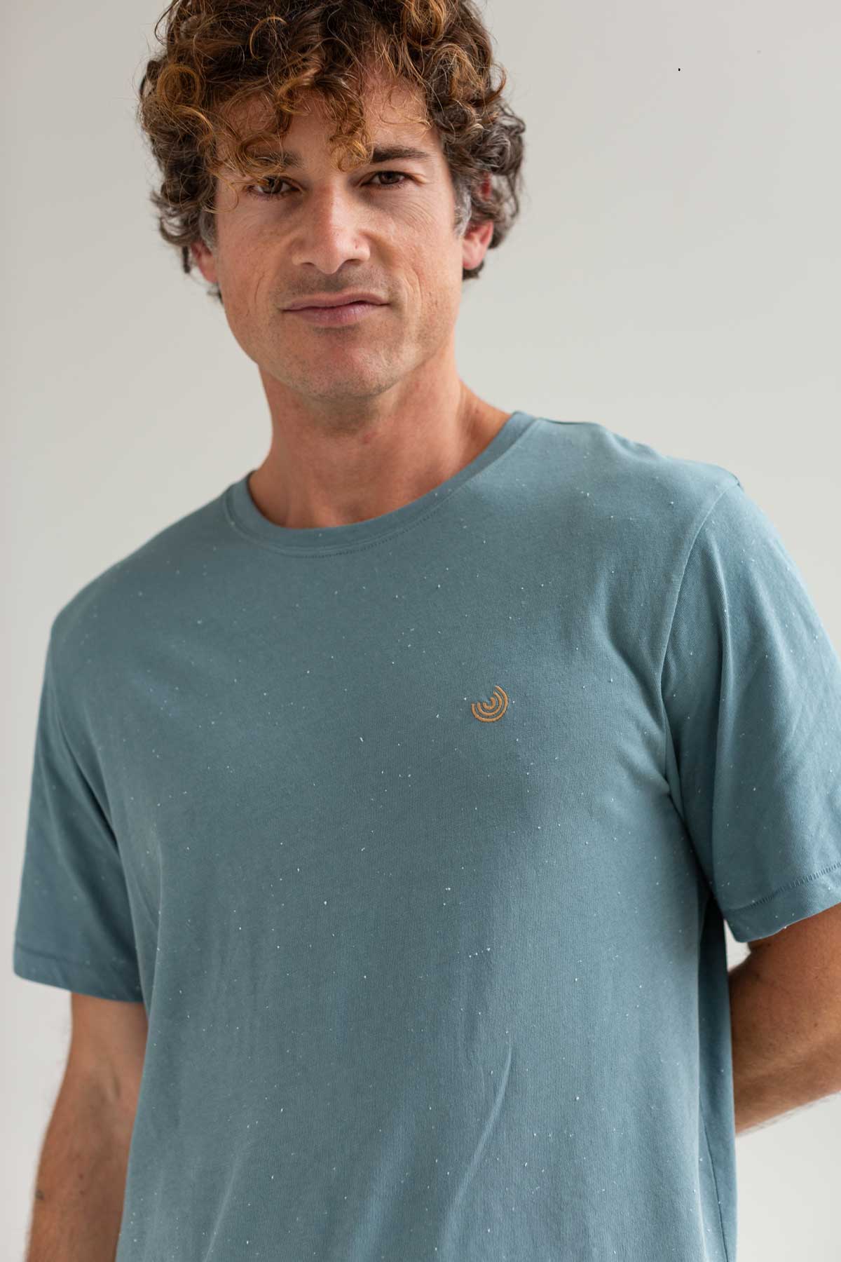 Herren T-Shirt Qalito aus Bio-Baumwolle in old blue von Twothirds